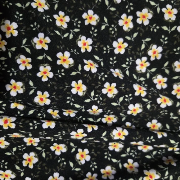 Urban Outfitters Floral Playsuit/Romper size M - Picture 4 of 4